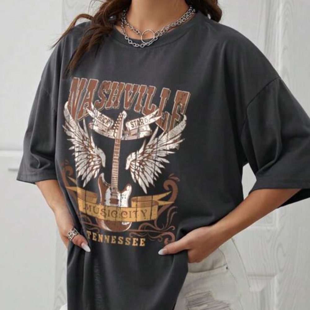 NEW Gray Oversized Graphic Nashville T-shirt